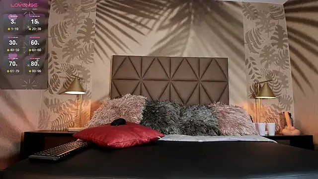 Ninakravis online show from February 12, 11:20 pm