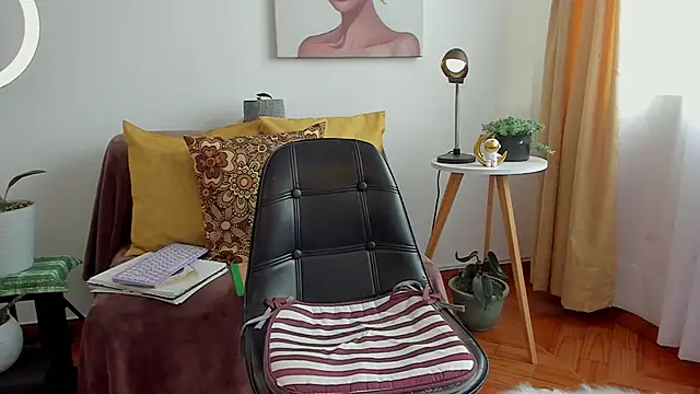 cuddlingbunny online show from March 2, 2:54 pm