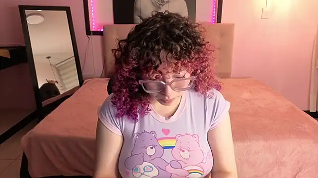 Snapshot of _Androm3da_ chatting on July 22, 7:16 pm Androm3da online show from July 22, 7:16 pm