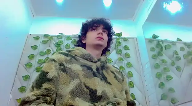 Sr BonnyEthan online show from December 24, 1:39 pm