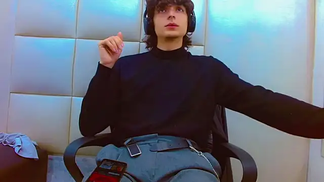 Sr BonnyEthan online show from March 3, 1:06 pm