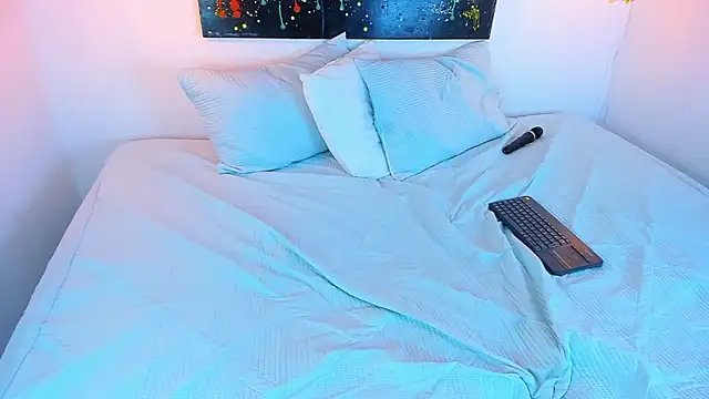 Snapshot of cloe_bridgee chatting on December 4, 9:18 am cloe bridgee online show from December 4, 9:18 am