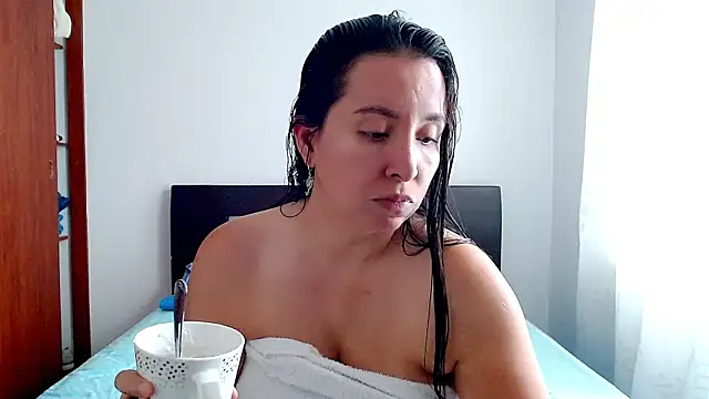 emely sexx20 online show from October 22, 3:23 pm