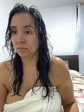 emely sexx20 online show from July 1, 11:48 pm