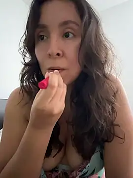 emely sexx20 online show from July 11, 10:55 pm