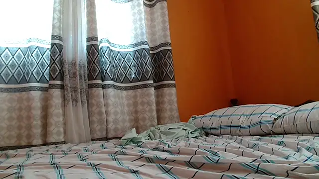 Snapshot of titi_fiesta chatting on December 22, 12:46 pm titi fiesta online show from December 22, 12:46 pm