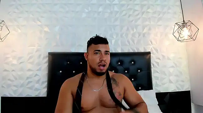 BrianMalonee online show from February 19, 4:55 pm