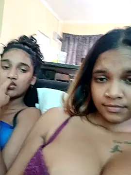 Indianqueen03 online show from September 28, 9:03 am