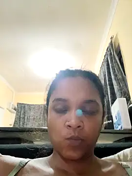 Indianqueen03 online show from October 6, 4:59 pm