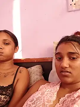 Snapshot of Indianqueen03 chatting on June 14, 1:13 pm Indianqueen03 online show from June 14, 1:13 pm