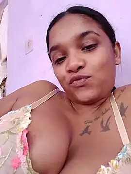 Snapshot of Indianqueen03 chatting on June 22, 10:12 am Indianqueen03 online show from June 22, 10:12 am