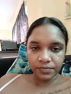 Snapshot of Indianqueen03 chatting on June 23, 10:46 am Indianqueen03 online show from June 23, 10:46 am