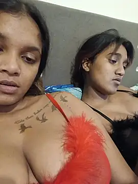 Snapshot of Indianqueen03 chatting on July 12, 12:45 am Indianqueen03 online show from July 12, 12:45 am
