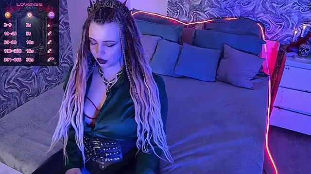 Snapshot of Miss_Maya_Mils chatting on July 2, 1:05 am Miss Maya Mils online show from July 2, 1:05 am