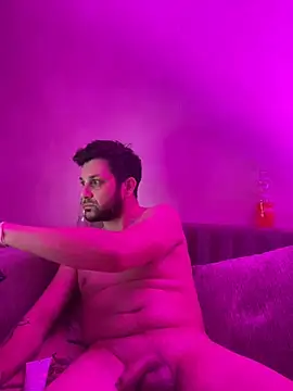 Snapshot of MaeltraJoy chatting on January 6, 11:20 pm MaeltraJoy online show from January 6, 11:20 pm