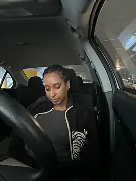 Your Paris online show from March 2, 5:47 pm