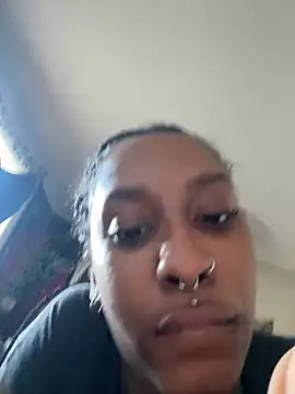 Your Paris online show from March 2, 8:50 pm