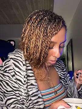 Your Paris online show from October 20, 2:34 am