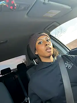 Your Paris online show from December 20, 7:32 pm