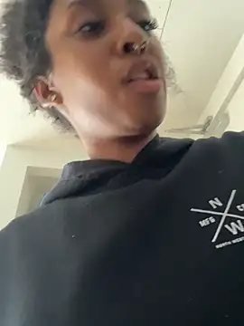 Your Paris online show from February 17, 8:26 pm