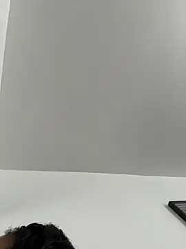 Your Paris online show from March 4, 4:57 pm