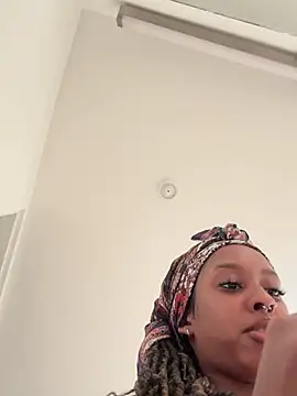 Your Paris online show from July 31, 1:43 pm