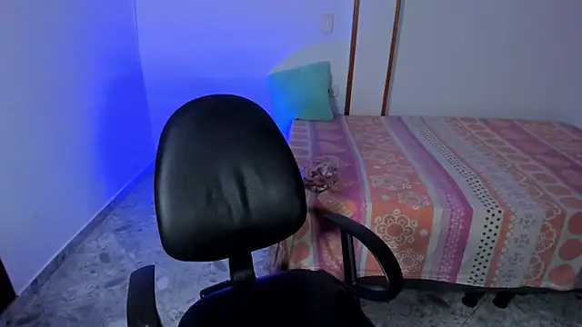 iris torrez  online show from September 23, 2:09 pm