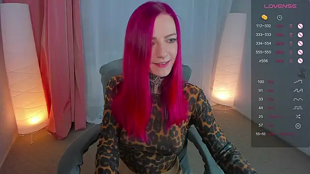 Snapshot of Roxy_____ chatting on March 1, 8:31 pm Roxy online show from March 1, 8:31 pm