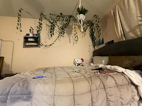 Snapshot of magicalc00ch chatting on October 19, 3:51 am magicalc00ch online show from October 19, 3:51 am