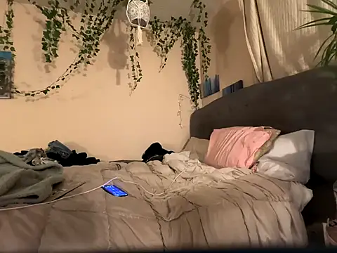 Snapshot of magicalc00ch chatting on November 9, 5:06 am magicalc00ch online show from November 9, 5:06 am