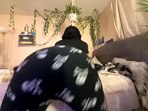 Snapshot of magicalc00ch chatting on November 29, 4:37 am magicalc00ch online show from November 29, 4:37 am