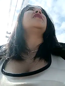 Snapshot of Cristal__04 chatting on January 16, 2:41 pm Cristal 04 online show from January 16, 2:41 pm