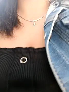 Snapshot of Cristal__04 chatting on January 22, 3:29 pm Cristal 04 online show from January 22, 3:29 pm