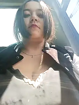 Snapshot of Cristal__04 chatting on February 17, 7:53 pm Cristal 04 online show from February 17, 7:53 pm