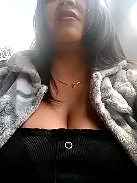 Snapshot of Cristal__04 chatting on February 20, 3:19 pm Cristal 04 online show from February 20, 3:19 pm