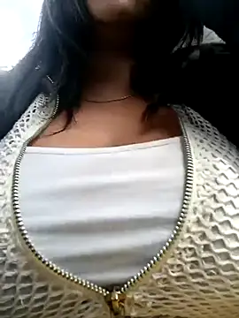 Snapshot of Cristal__04 chatting on March 4, 3:48 pm Cristal 04 online show from March 4, 3:48 pm