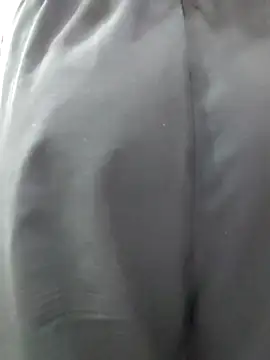 Snapshot of MohiniHott chatting on October 4, 6:33 am MohiniHott online show from October 4, 6:33 am