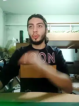 Snapshot of kleineid77 chatting on December 12, 2:22 pm kleineid77 online show from December 12, 2:22 pm