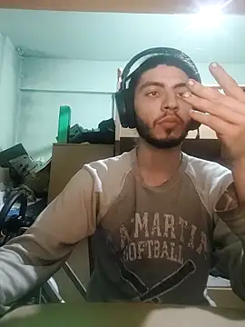 Snapshot of kleineid77 chatting on March 15, 5:59 pm kleineid77 online show from March 15, 5:59 pm