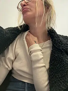 casalinga88 online show from March 21, 12:50 pm