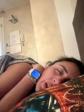 casalinga88 online show from October 6, 5:27 am