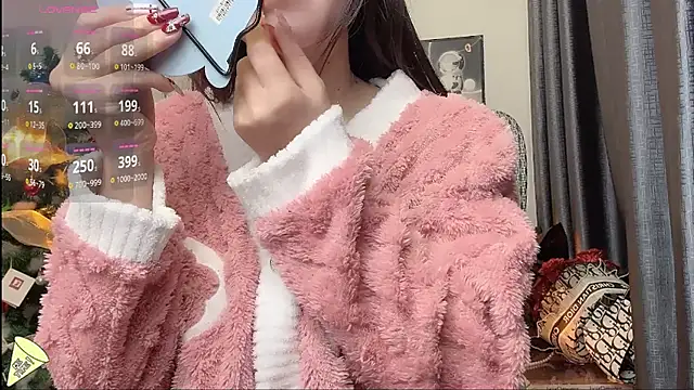 Snapshot of Berrysweet_68 chatting on February 7, 11:34 pm Berrysweet 68 online show from February 7, 11:34 pm