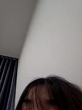 Snapshot of Berrysweet_68 chatting on February 8, 10:18 am Berrysweet 68 online show from February 8, 10:18 am
