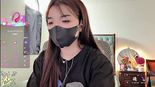 Snapshot of Berrysweet_68 chatting on October 22, 5:19 am Berrysweet 68 online show from October 22, 5:19 am