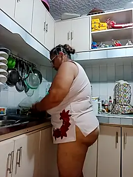 Snapshot of BBW_salome chatting on October 29, 3:36 pm BBW salome online show from October 29, 3:36 pm