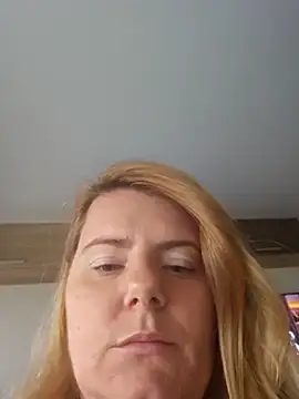 Snapshot of KarlyGray10 chatting on October 3, 10:56 am KarlyGray10 online show from October 3, 10:56 am