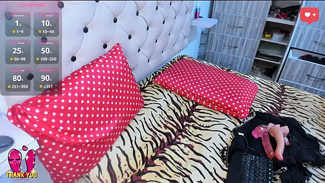 Krystal Cruz online show from February 11, 3:08 pm