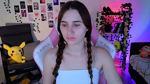 AliceCharmy online show from December 5, 2:33 pm