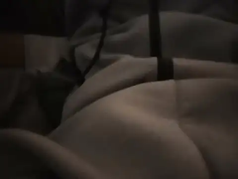 Snapshot of kliperwe chatting on December 15, 4:55 pm kliperwe online show from December 15, 4:55 pm