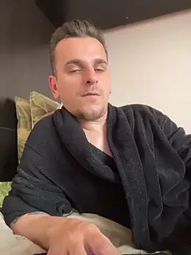 Huge cock22cm online show from April 25, 1:41 pm